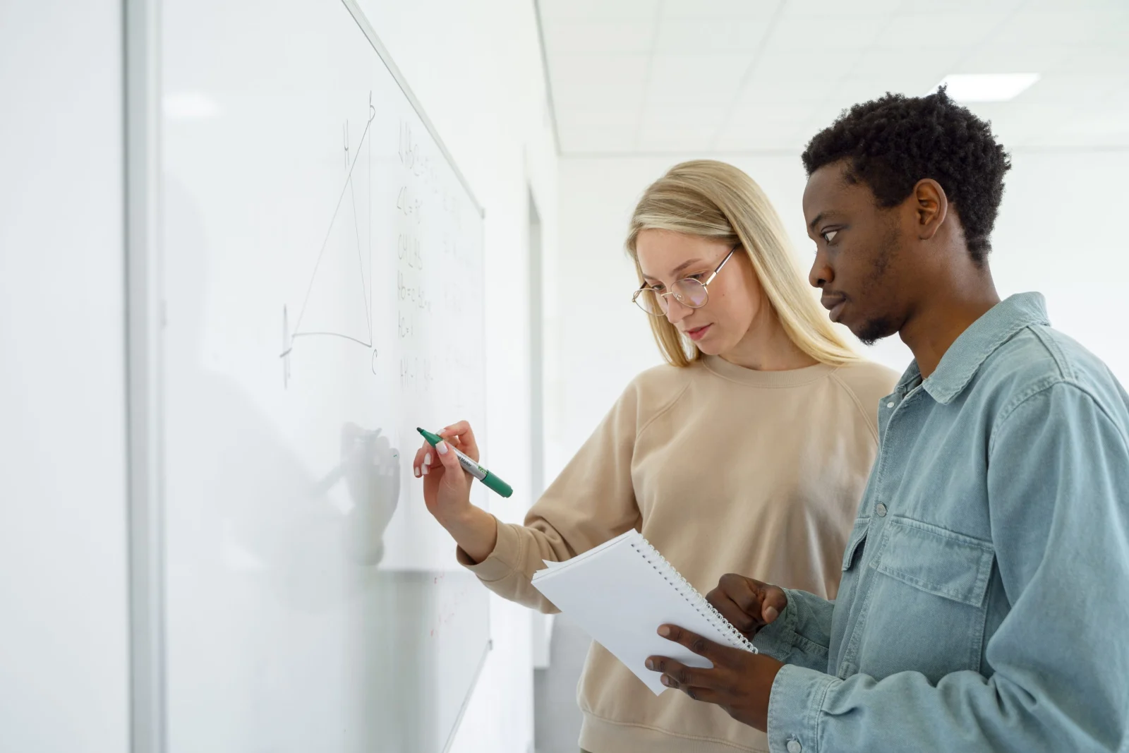 Échange individuel autour d’un exercice de mathématiques