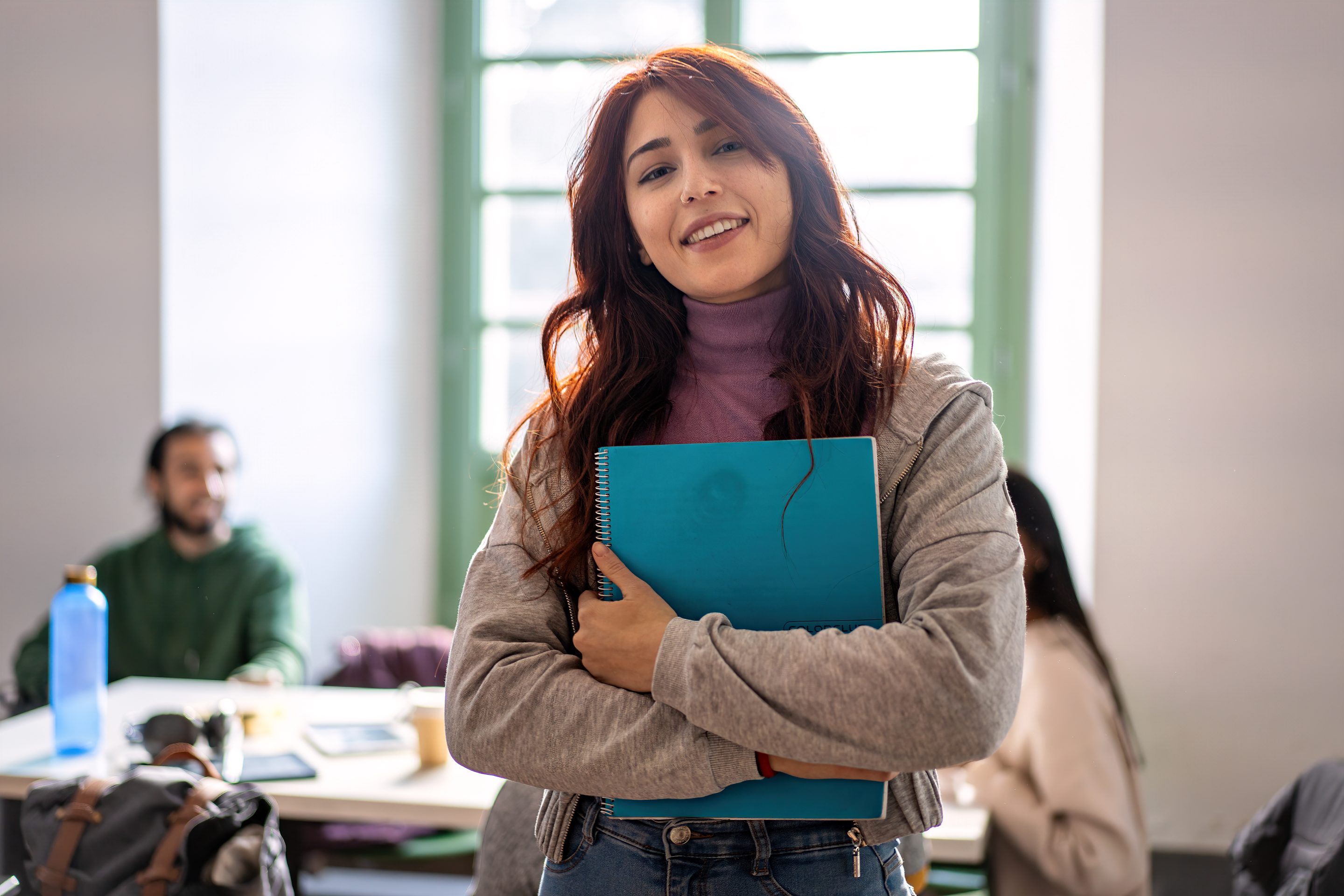 Étudiants sur un campus universitaire européen