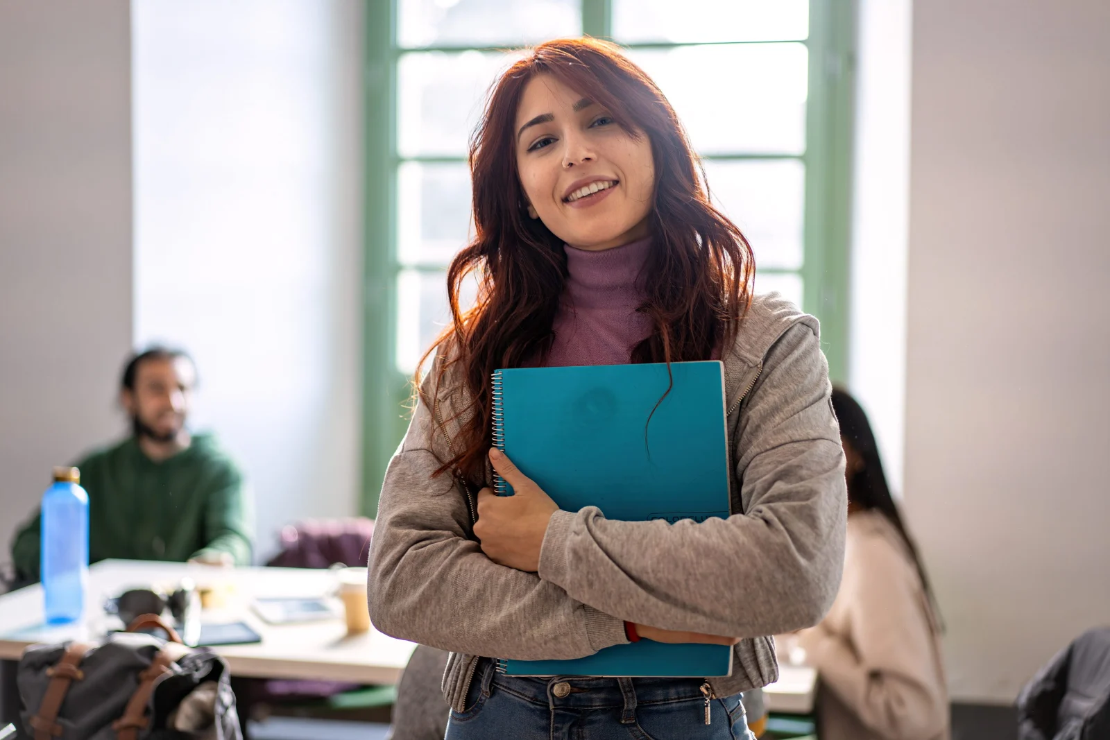Étudiants sur un campus universitaire européen